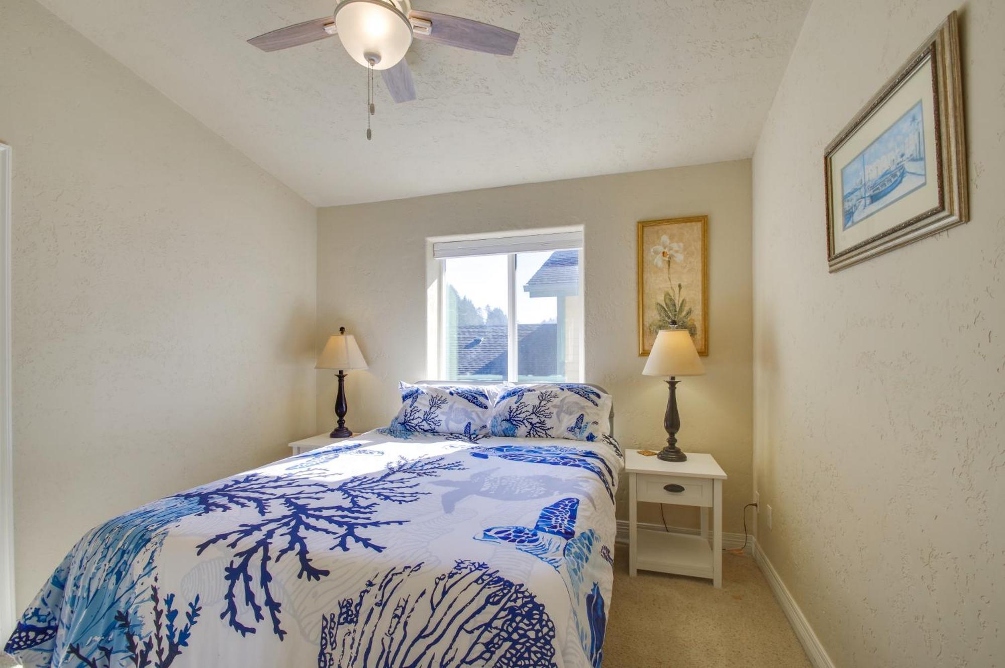 Quiet Waterfront Escape With Hot Tub And Beach Access! Gold Beach Exterior photo