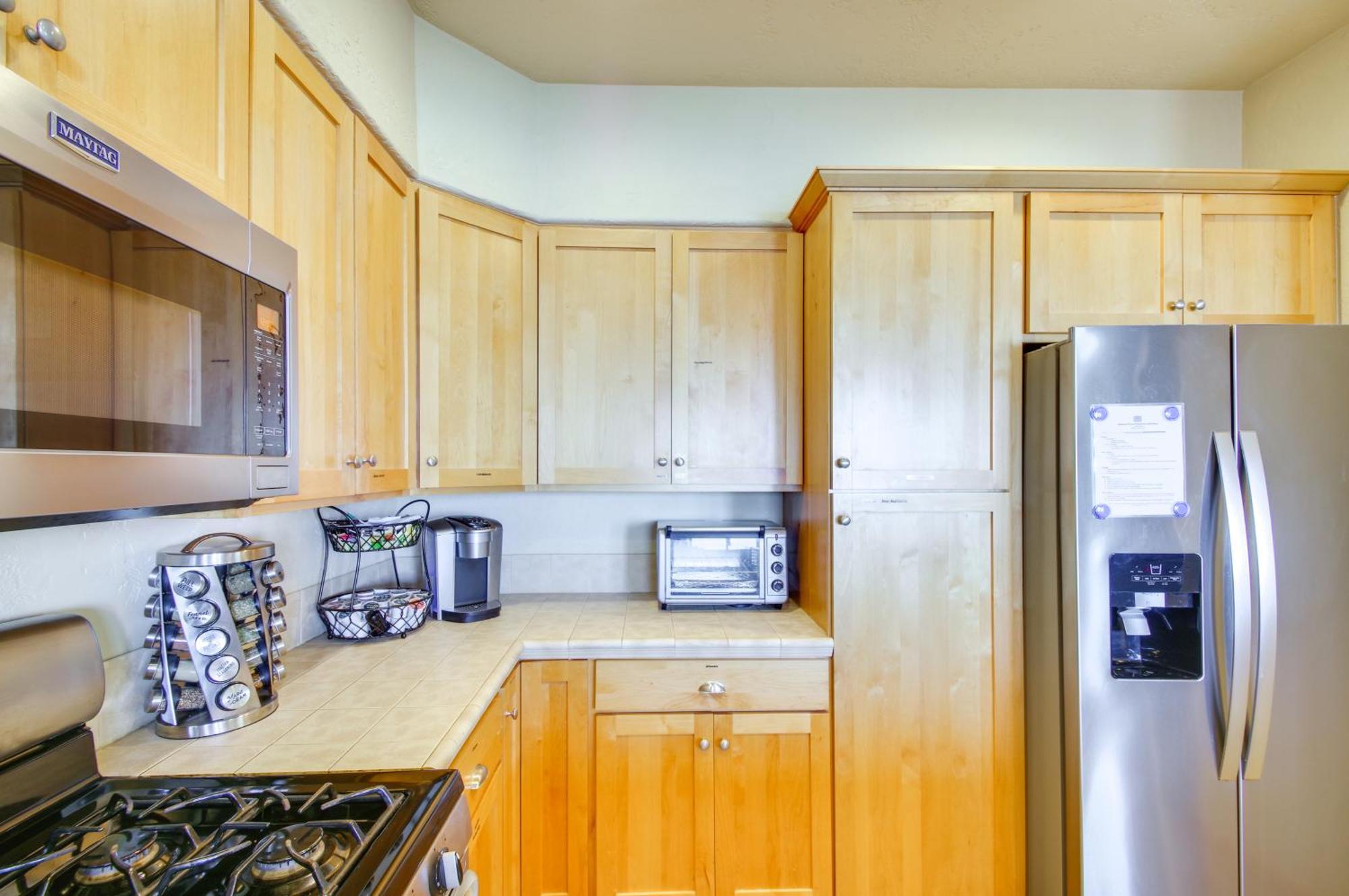 Quiet Waterfront Escape With Hot Tub And Beach Access! Gold Beach Exterior photo