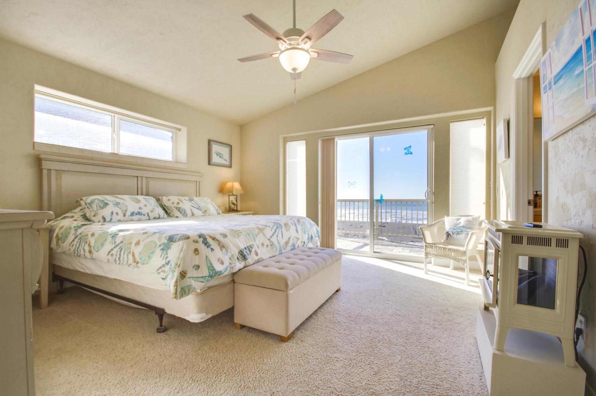 Quiet Waterfront Escape With Hot Tub And Beach Access! Gold Beach Exterior photo