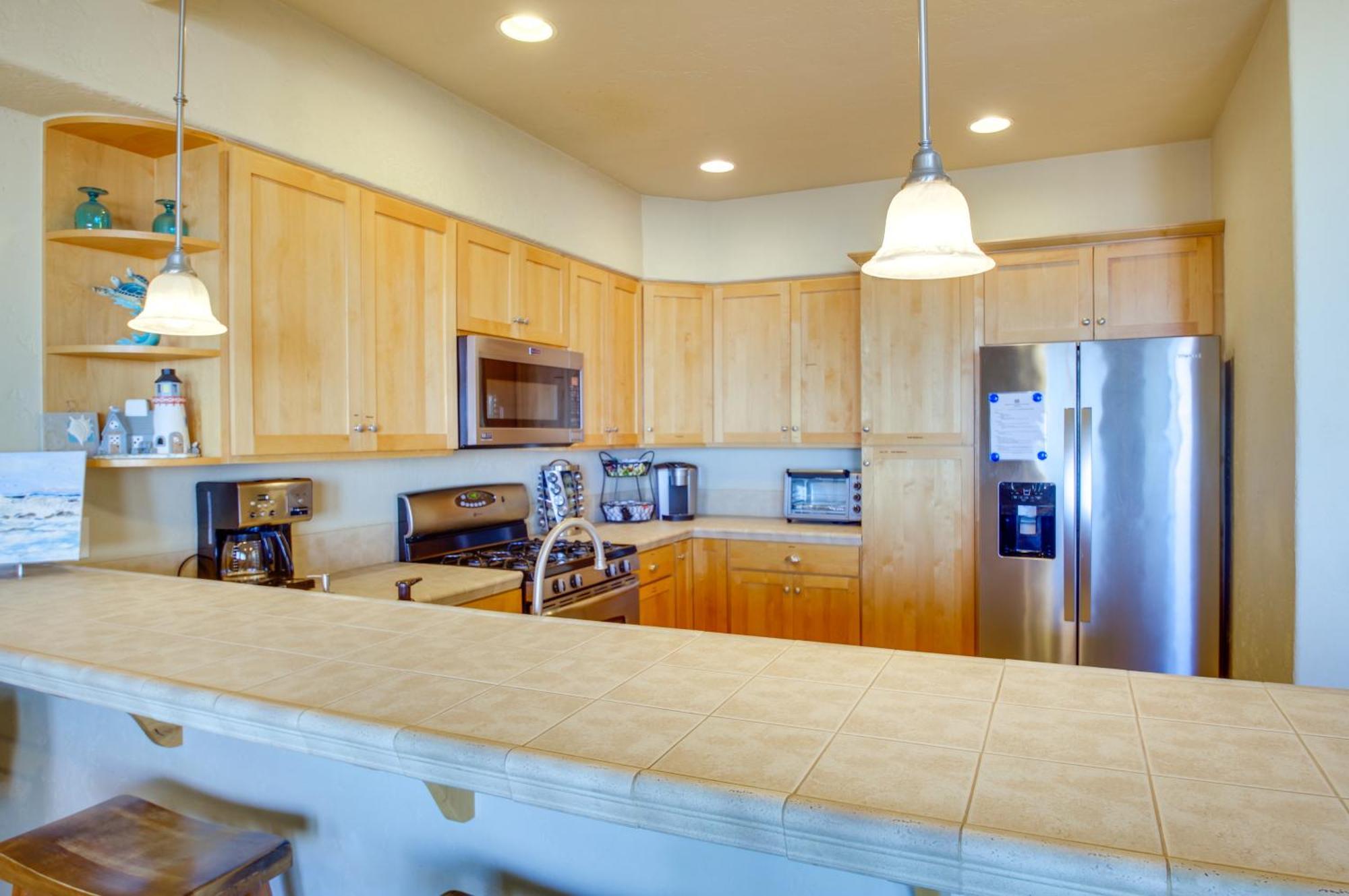 Quiet Waterfront Escape With Hot Tub And Beach Access! Gold Beach Exterior photo